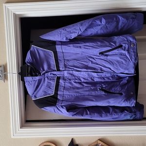 Youth size 18  20 Columbia Columbia jacket with hood